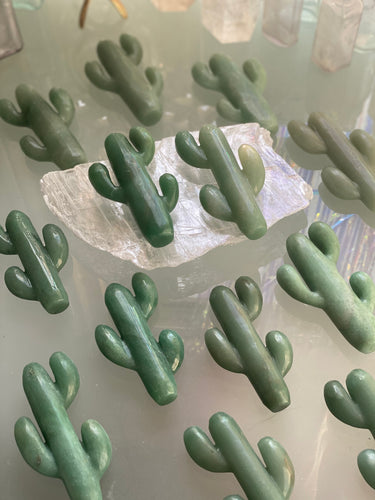 Self standing Aventurine Cactus