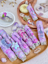 Load image into Gallery viewer, Crescent moon white sage bundle